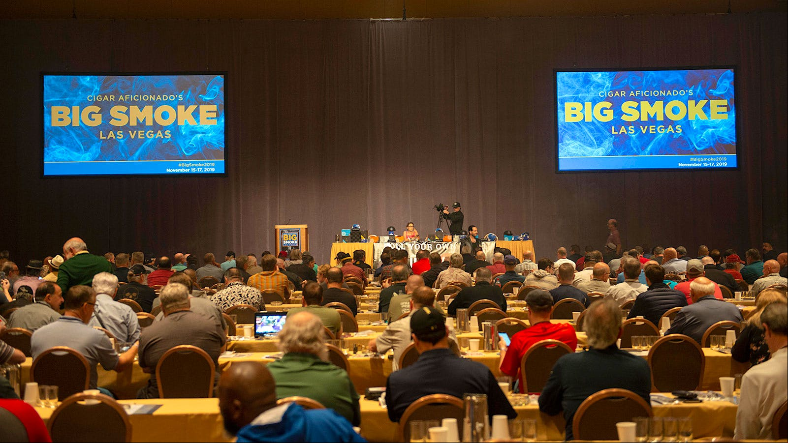 More than 500 people, ready to roll their own cigars with Ventura Cigar Co.